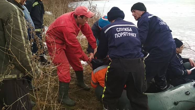 На Дунаєвеччині люди пішли під кригу (ФО…