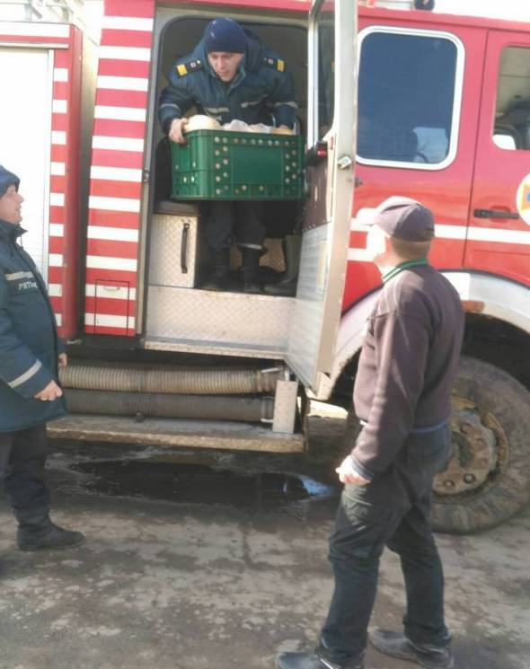 На Одещині рятувальники доставляють прод…