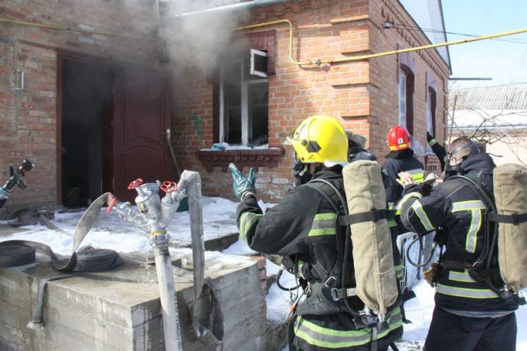 У Вінниці загорівся житловий будинок…