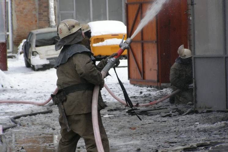 На Харківщині вогонь вбив чотирьох людей…
