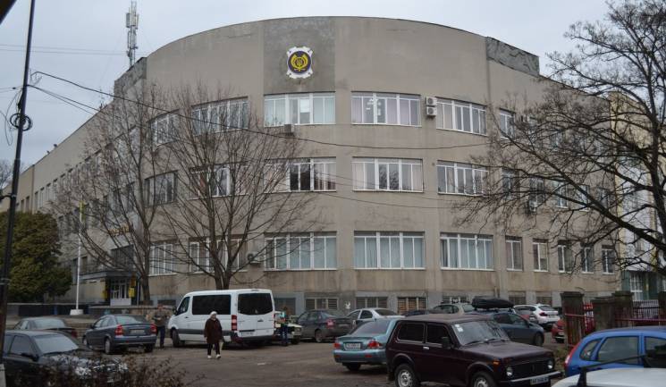 Чоловікові, який захопив заручників на харківській пошті, продовжили арешт
