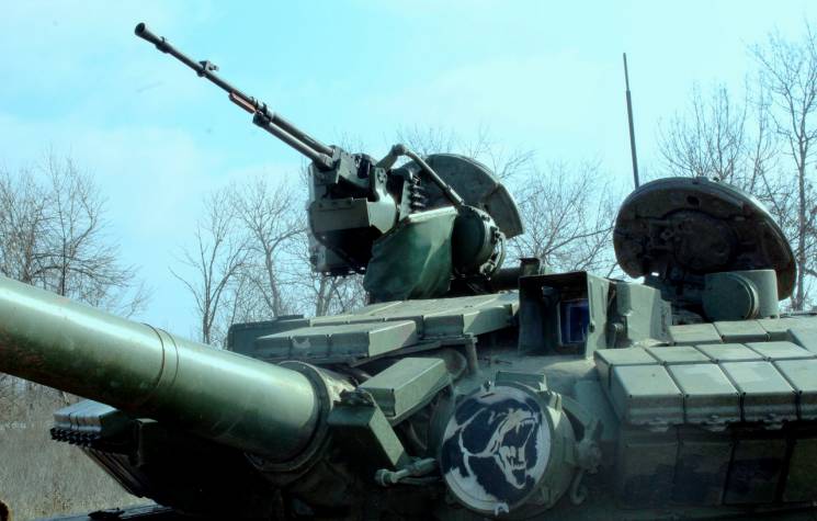 На полигоне танкисты бригады из Днепропе…