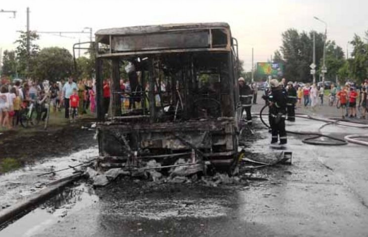 В Киеве сгорел пассажирский автобус…