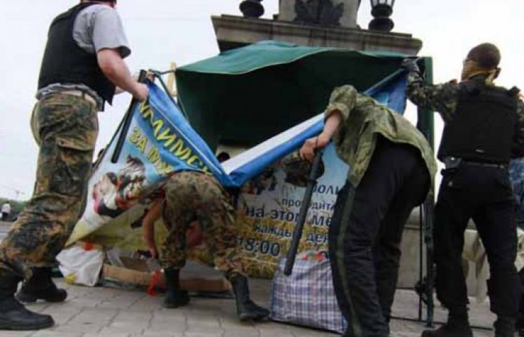 В Донецке избили людей, которые молились…