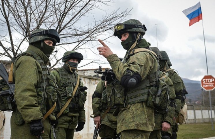 Росіяни відкривають в ДНР "польову школу…