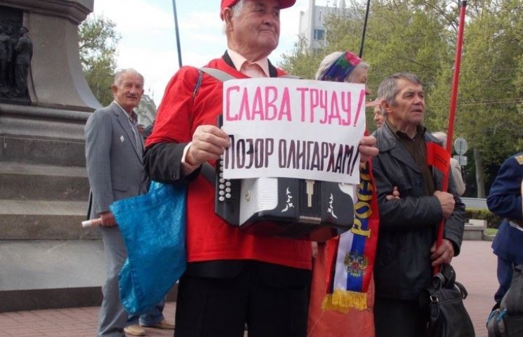 Кримчани на демонстраціях просили більши…