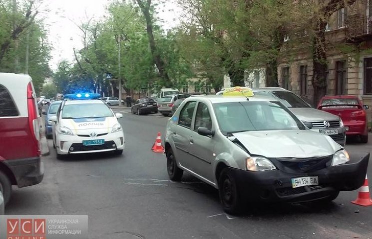 В центрі Одеси сталася ДТП за участю трь…