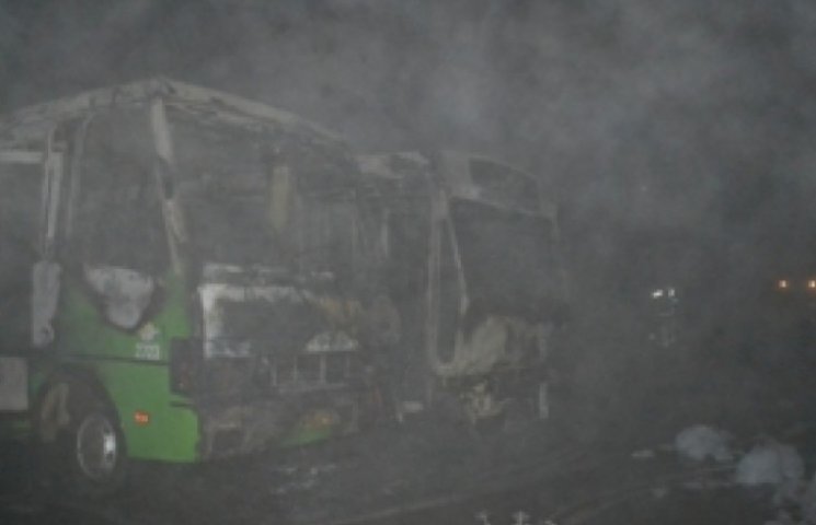В Одесі 10 маршрутних автобусів згоріли…