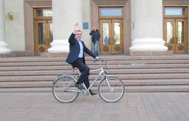 Влада Кіровограда послала велосипедистів…