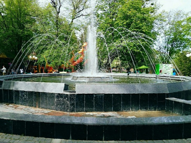 У Полтаві запрацювали фонтани…