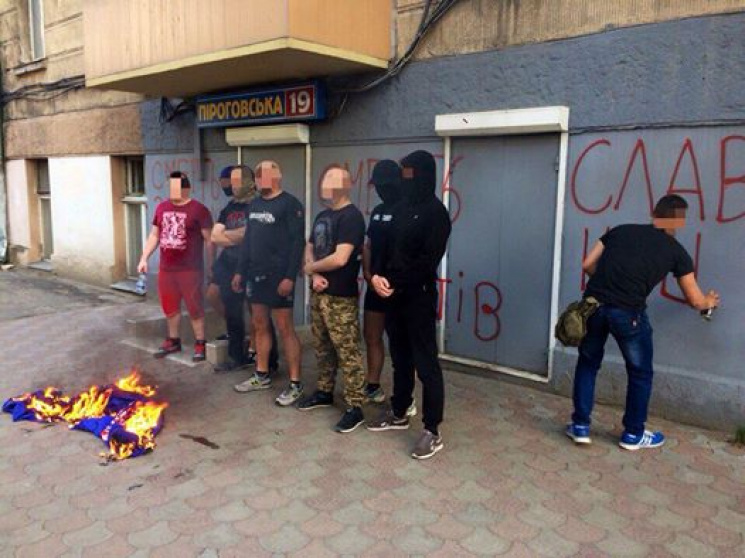 В Одесі спалили намет "Опозиційного блок…