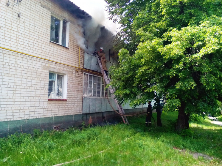 В Черкасской области горел двухэтажный д…