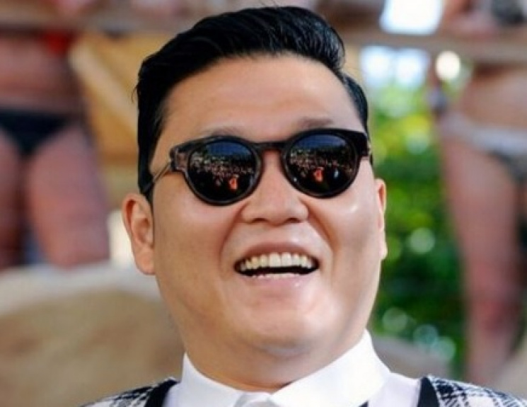 Репер Psy підірвав мережу двома новими к…