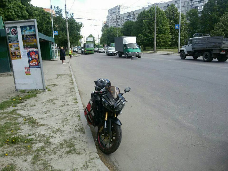 В Харькове мотоциклист переехал пешехода…