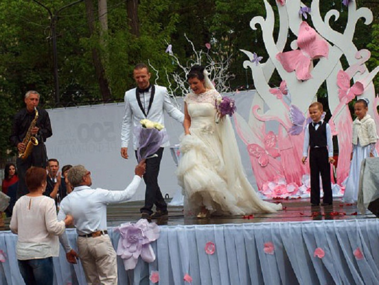 У столиці Західного Донбасу провели весі…