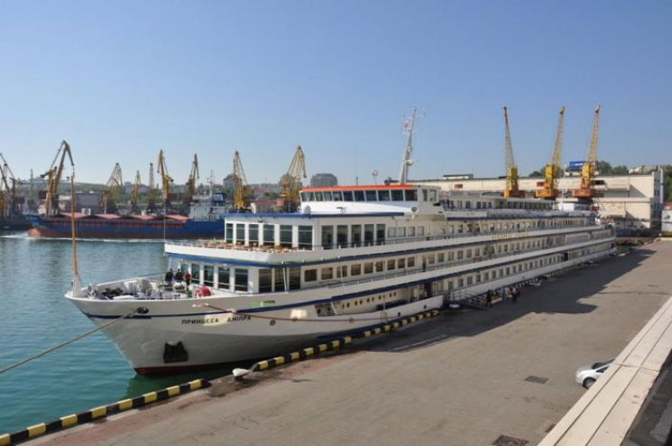 В порт Одессы прибыла "Принцесса Днепра"…