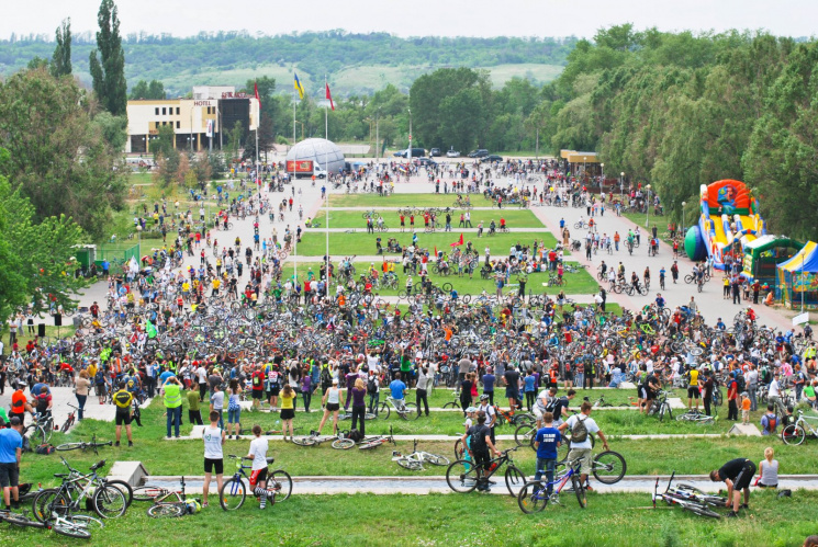 У Запоріжжі сотні велосипедистів проїдут…