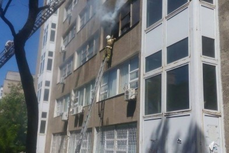 В одному з вишів Одеси сталася пожежа…