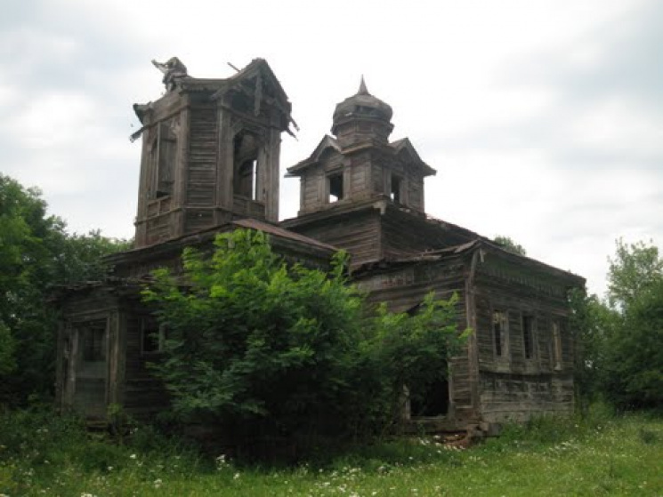 На Виннитчине в развалинах старой церкви…