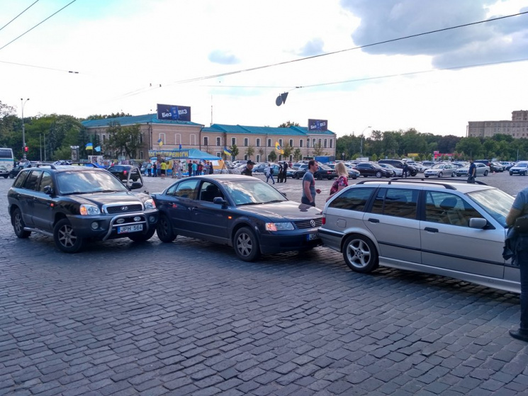 В центре Харькова в ДТП попали семь маши…