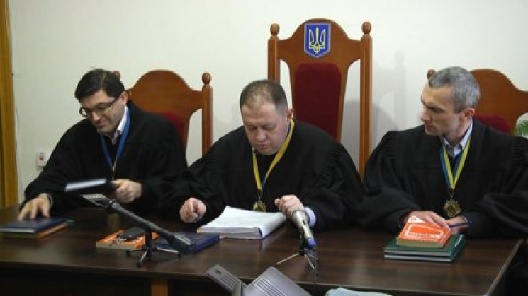 Хмельницький суд повернув справу тернопі…