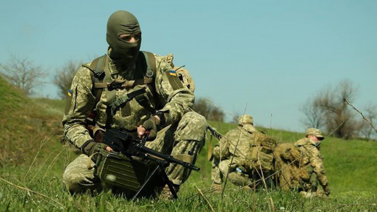 Боевики 48 раз били по украинским воинам…