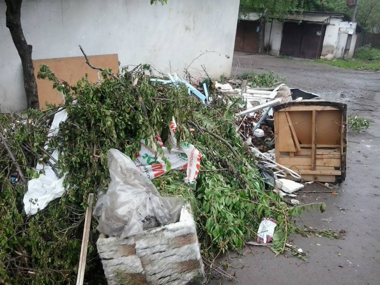 Мукачівців штрафують за неприбране смітт…