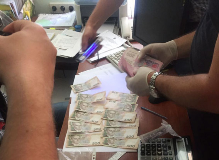 На Одещині на хабарі у $ 15 тис. затрима…