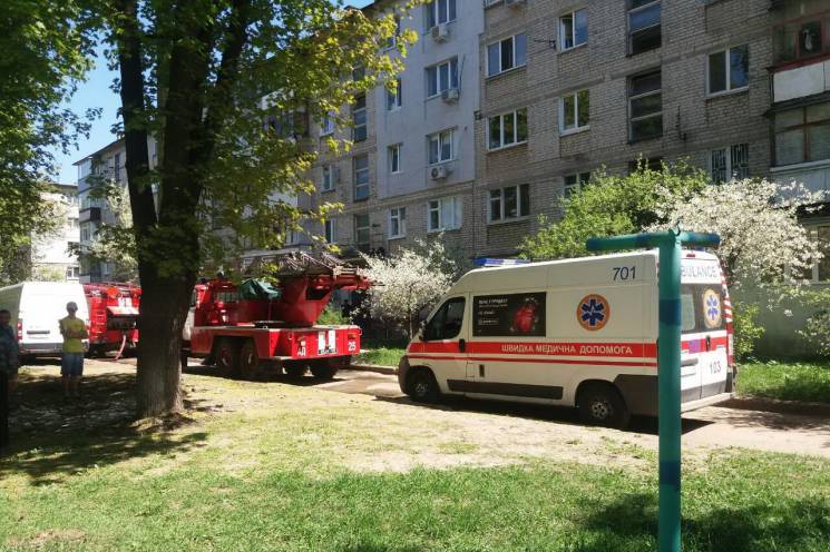 Пожар в пятиэтажке в Харькове: Один чело…