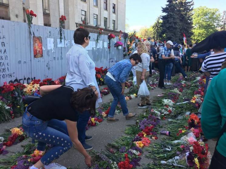 На Куликовому полі в Одесі триває мітинг…