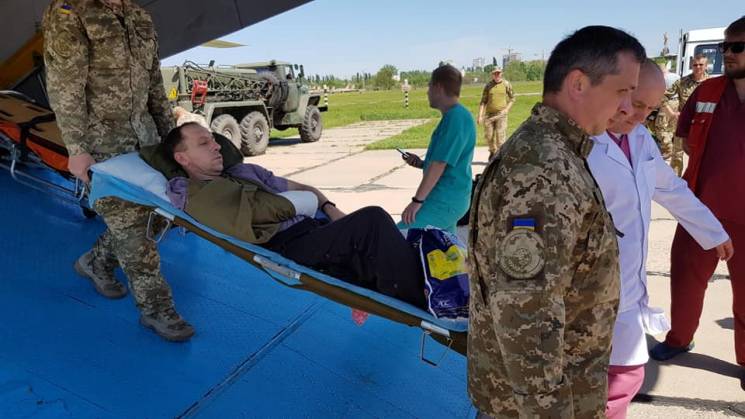 В Одессу доставили борт с тяжело раненны…