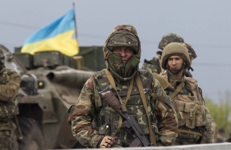 Доба на Донбасі: 55 обстрілів, троє пора…