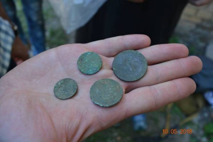 У Києві біля церкви археологи знайшли кі…