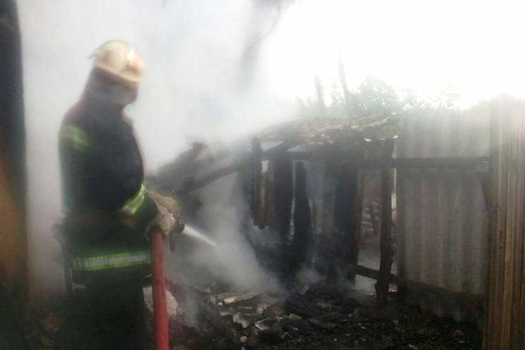На Полтавщині блискавка спричинила пожеж…
