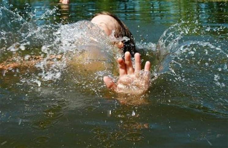 На Тернопільщині в річці втопилась дитин…