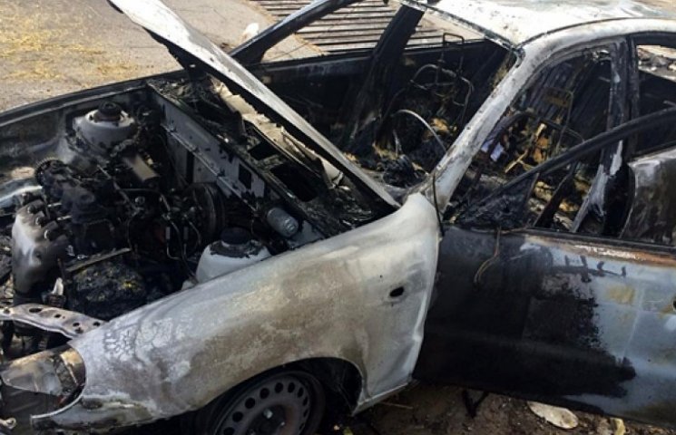 У Дніпропетровську спалили машину кандид…