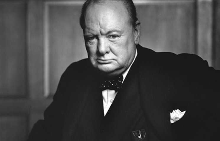 Черчилль просив США скинути ядерну бомбу…