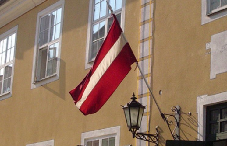 В Латвии оживились «ватники», требующие…
