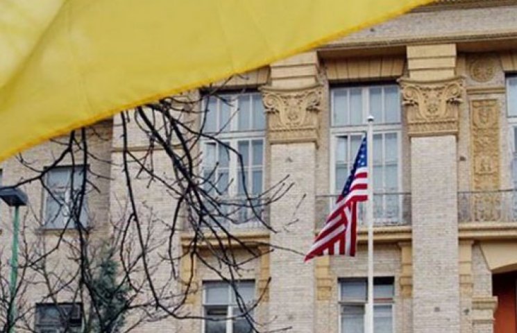 Посольство США предупреждает о задержках…