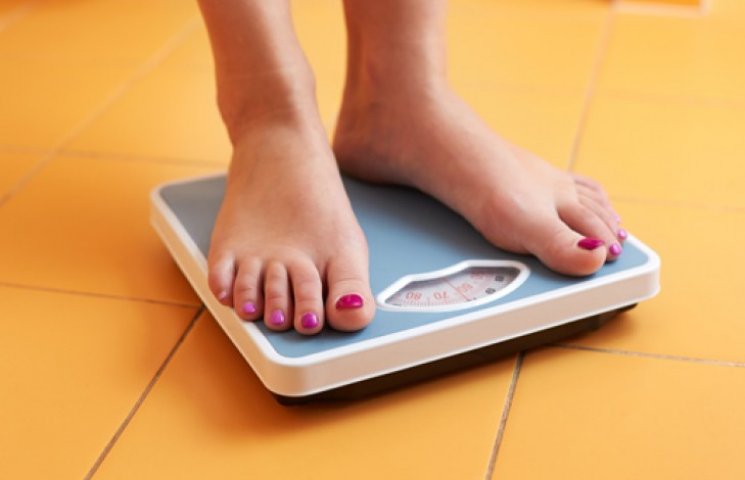 Вес человека меняется в зависимости от д…