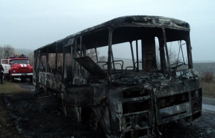 На Вінниччині згорів пасажирський автобу…