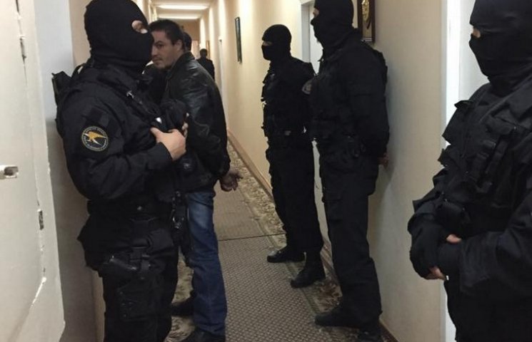 У Кишиневі заарештували двох молдован-бо…