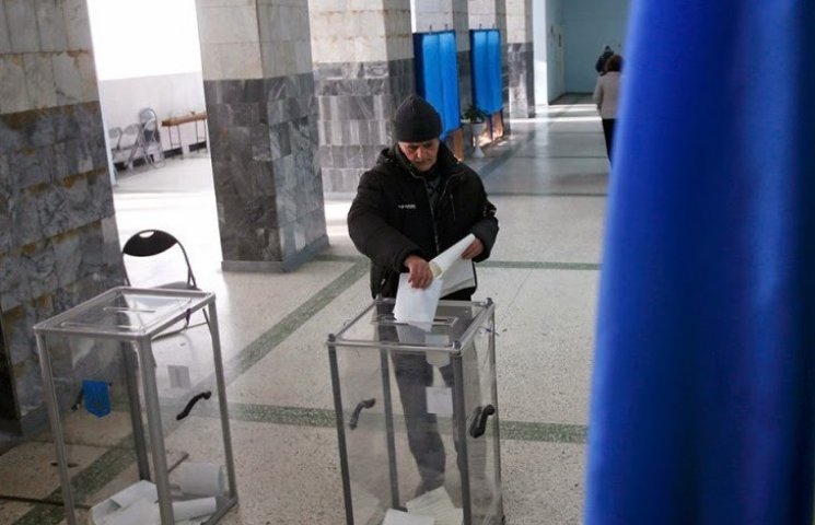 У Вінниці вибори відбуваються "без пробл…