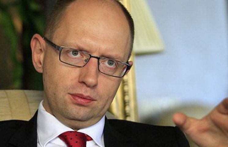 Яценюк лякає всіх українців перевиборами…