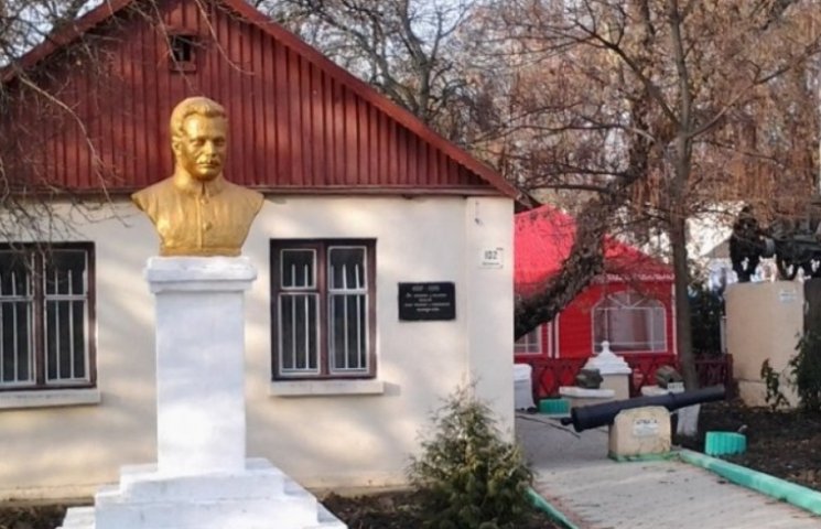 На Одесчине уберут памятник советскому р…
