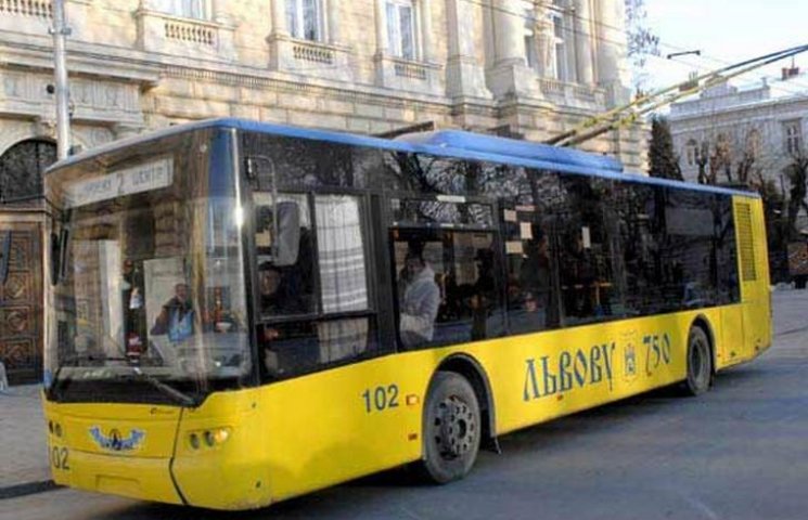 Троллейбус сбил жителя Львова…