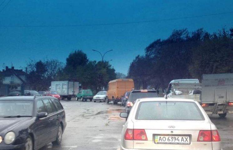 В Ужгороді через ремонт вулиць транспорт…