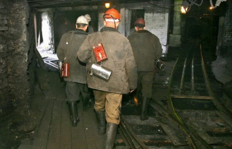 Окупанти закривають 22 шахти на Донеччин…