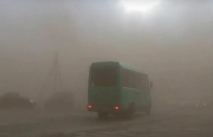 На Тернопільщині буря зупинила транспорт…