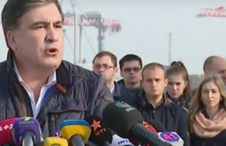 Саакашвили заявил, что Порошенко поддерж…